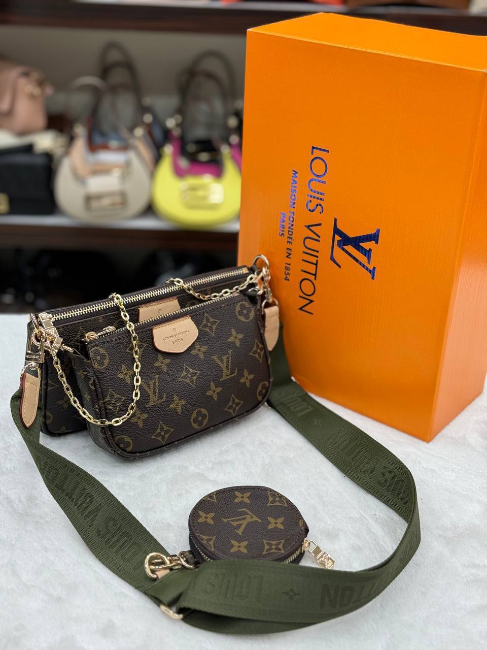 Louis vuitton Multi pochette χακί