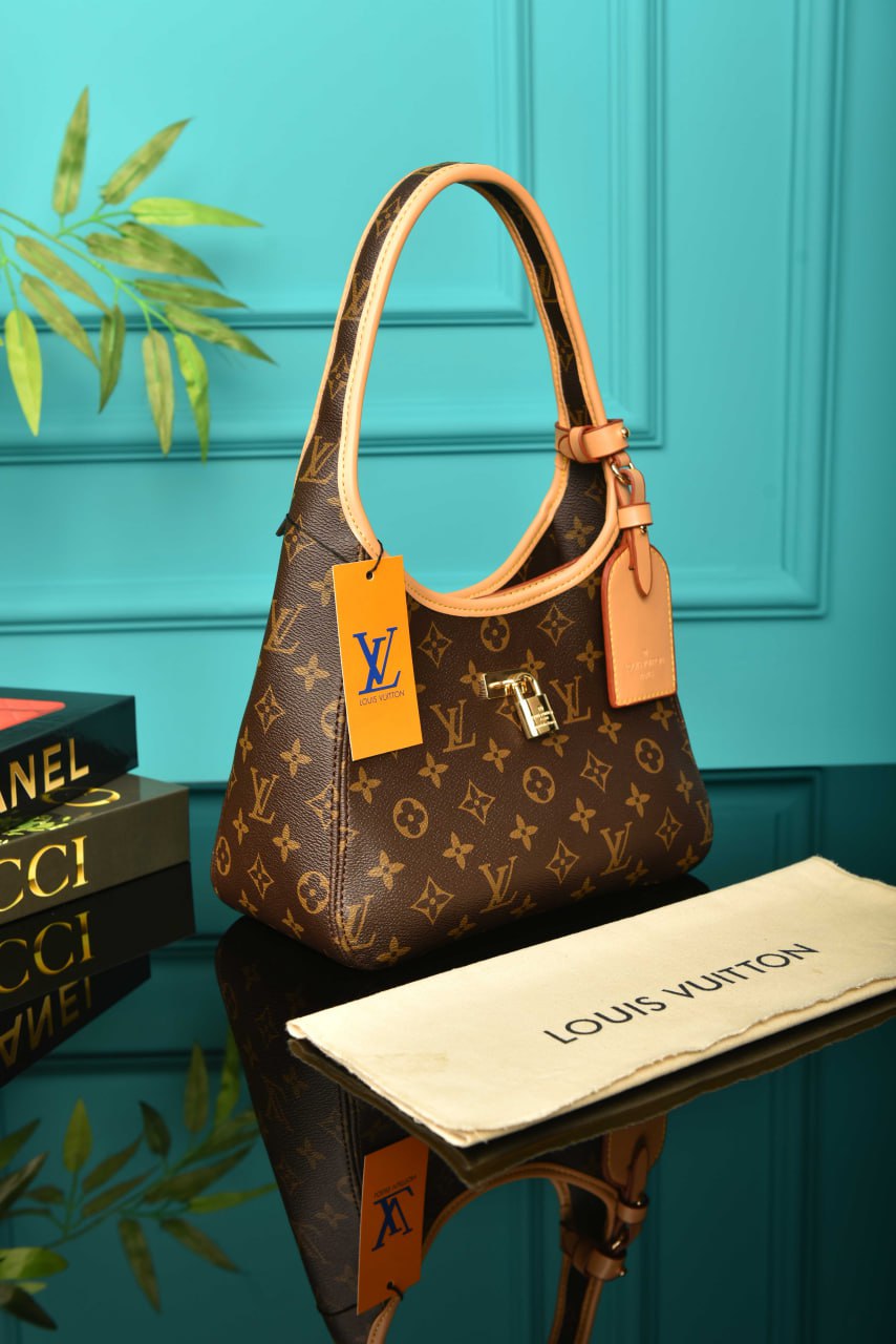LOUIS VUITTON - The Drop PM  28 × 15 × 12 cm