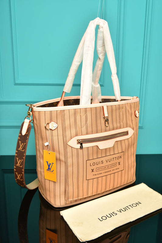 LOUIS VUITTON - Neverfull Bandouliere Inside: 31 × 28 × 14 cm