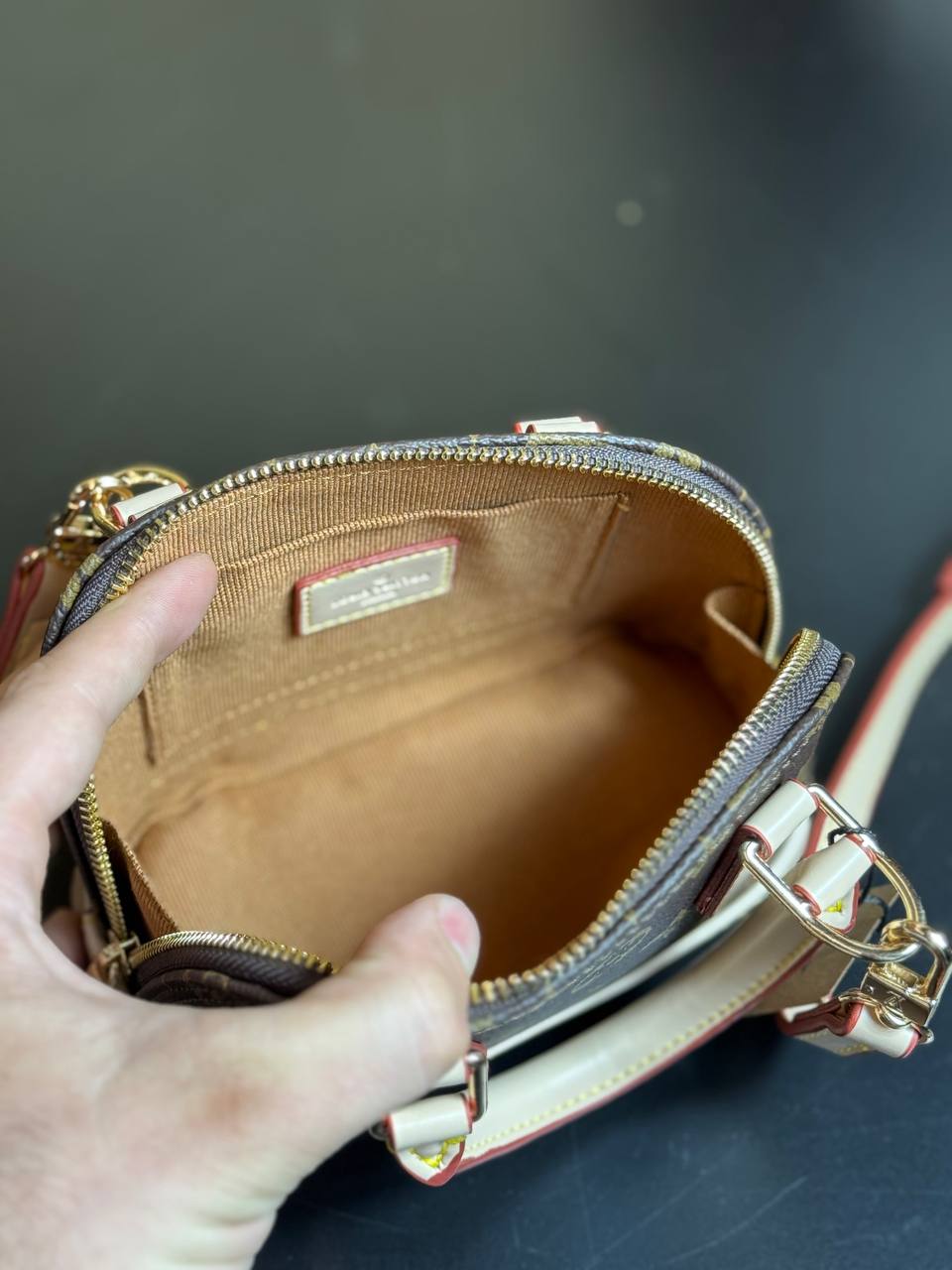 Lv monogram Alma nano size :12x18