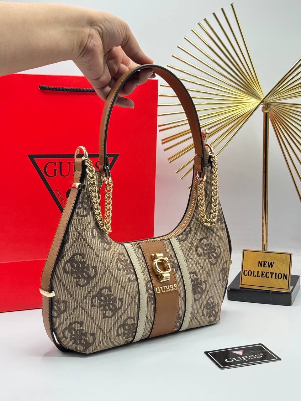 GUESS ERENIA QUATTRO SHOULDER BAG SIZE➡️ 25/16 CM✨