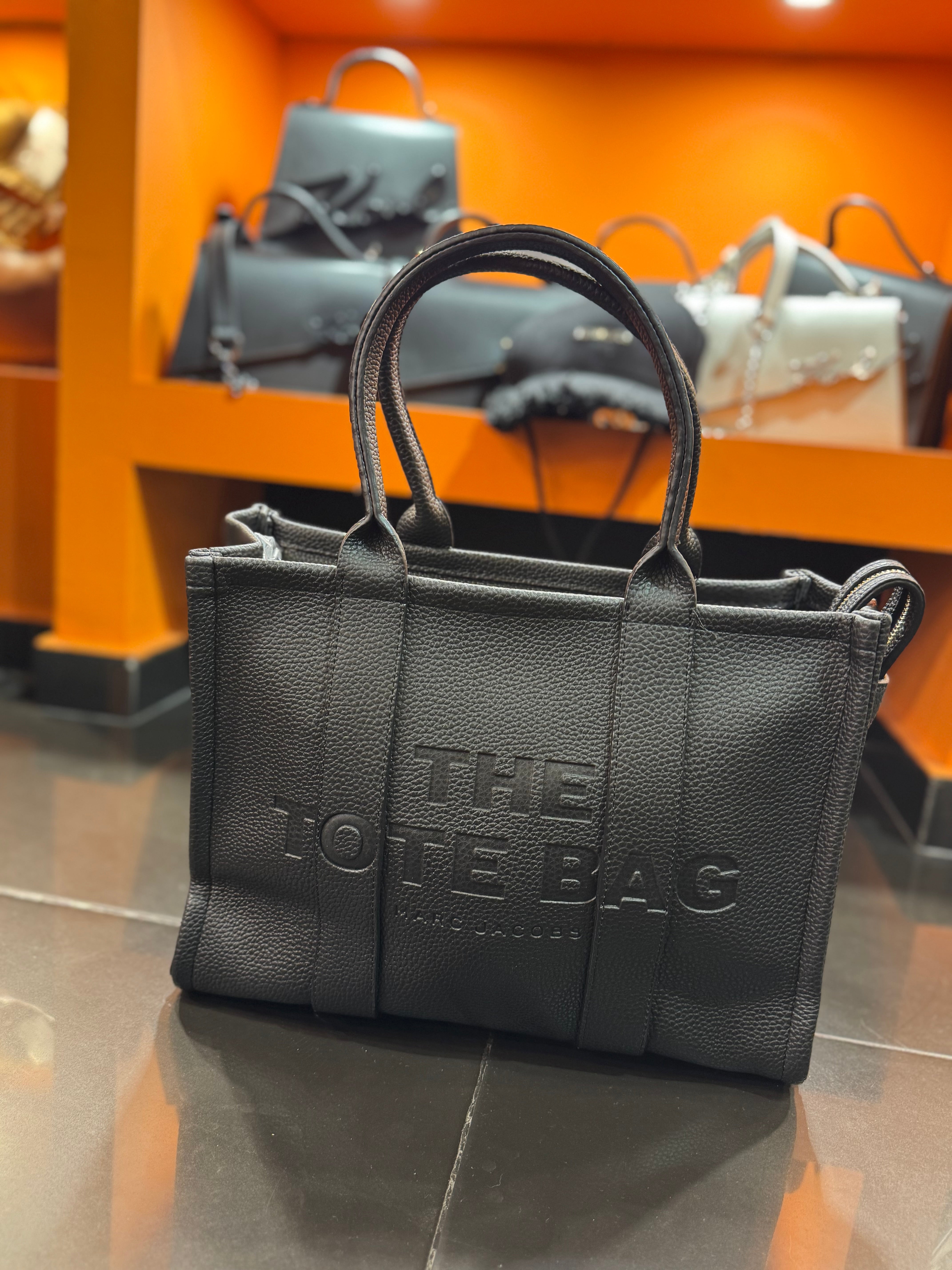 Marc Jacobs tote bag black medium