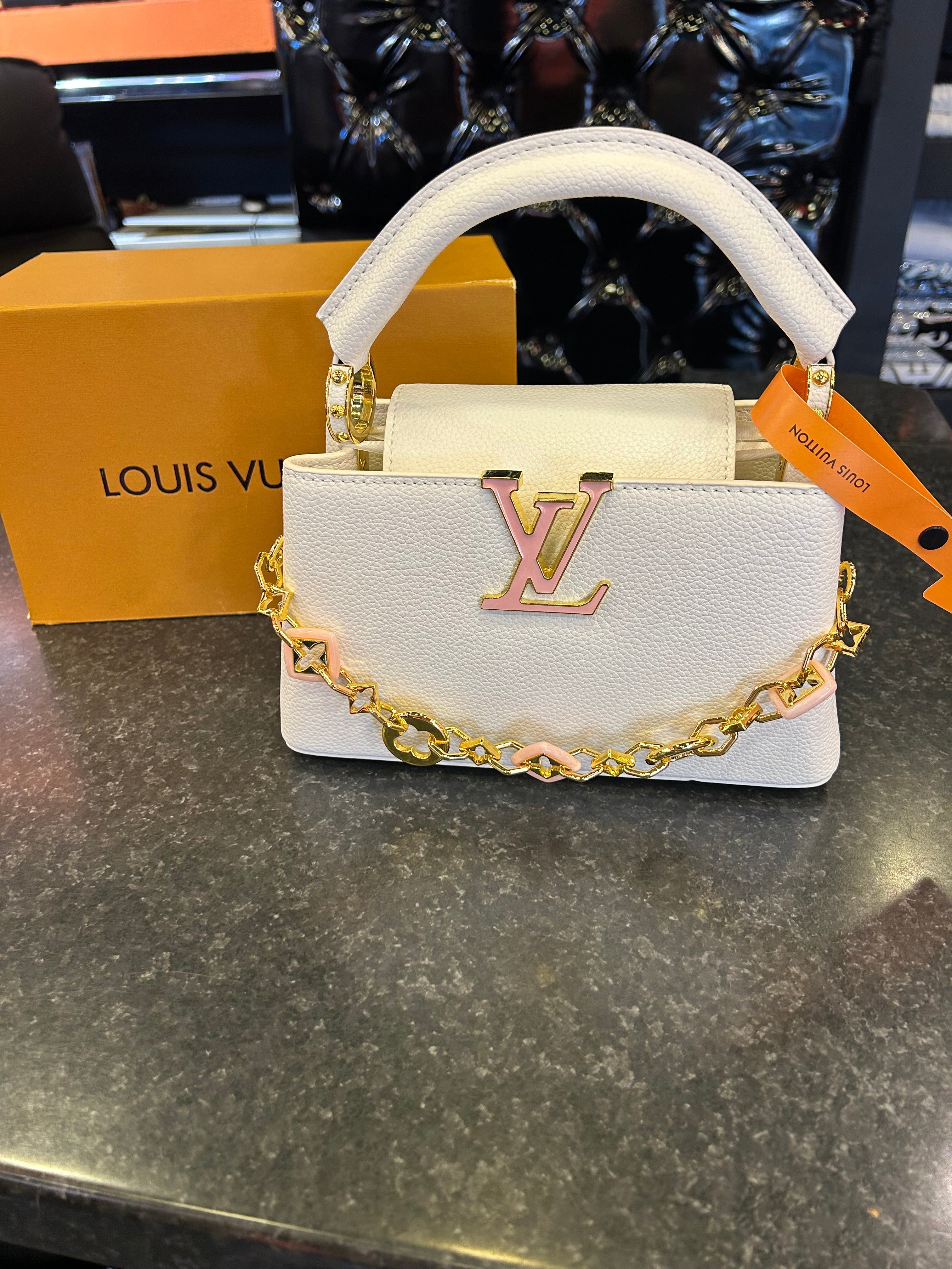 ✨LOUIS VUITTON ✨