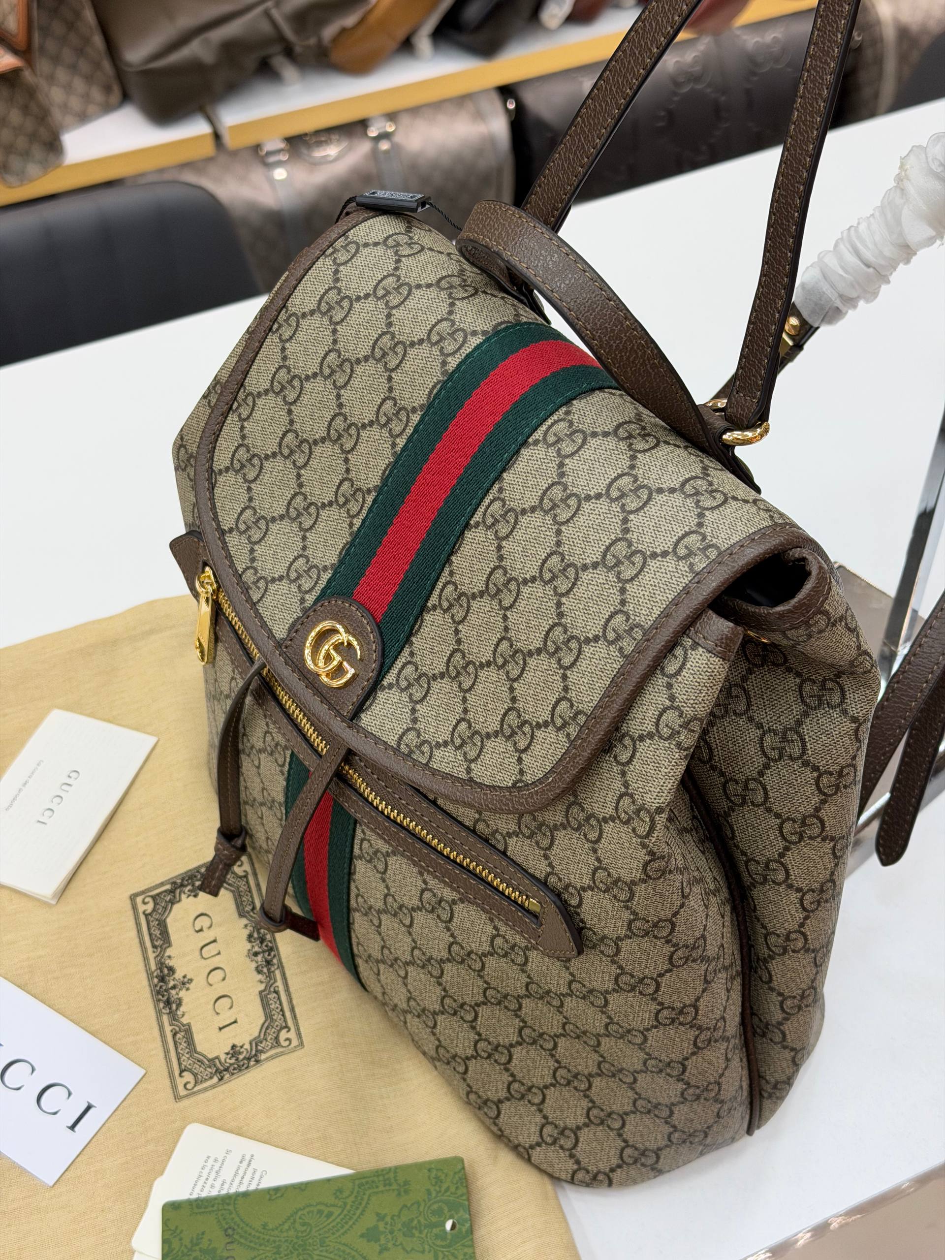 ✨ GUCCI ✨  Ophidia Medium Backpack 💯  28x30 cm