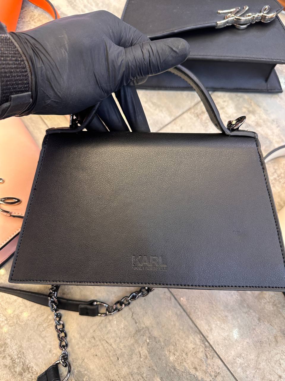 Karl lagerfeld total black