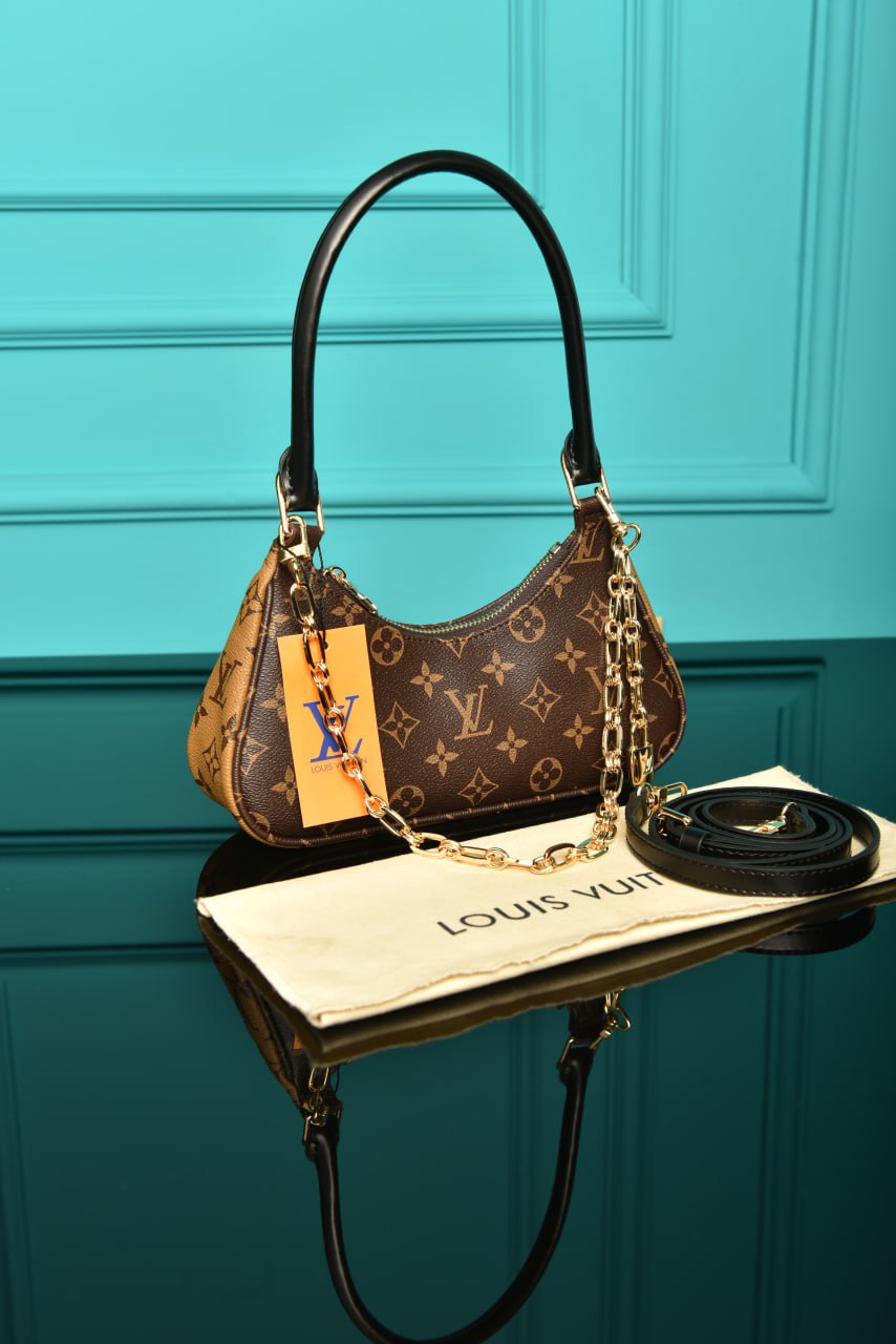 LOUIS VUITTON -monogram Catchy PM  : 24 × 10 × 6 cm