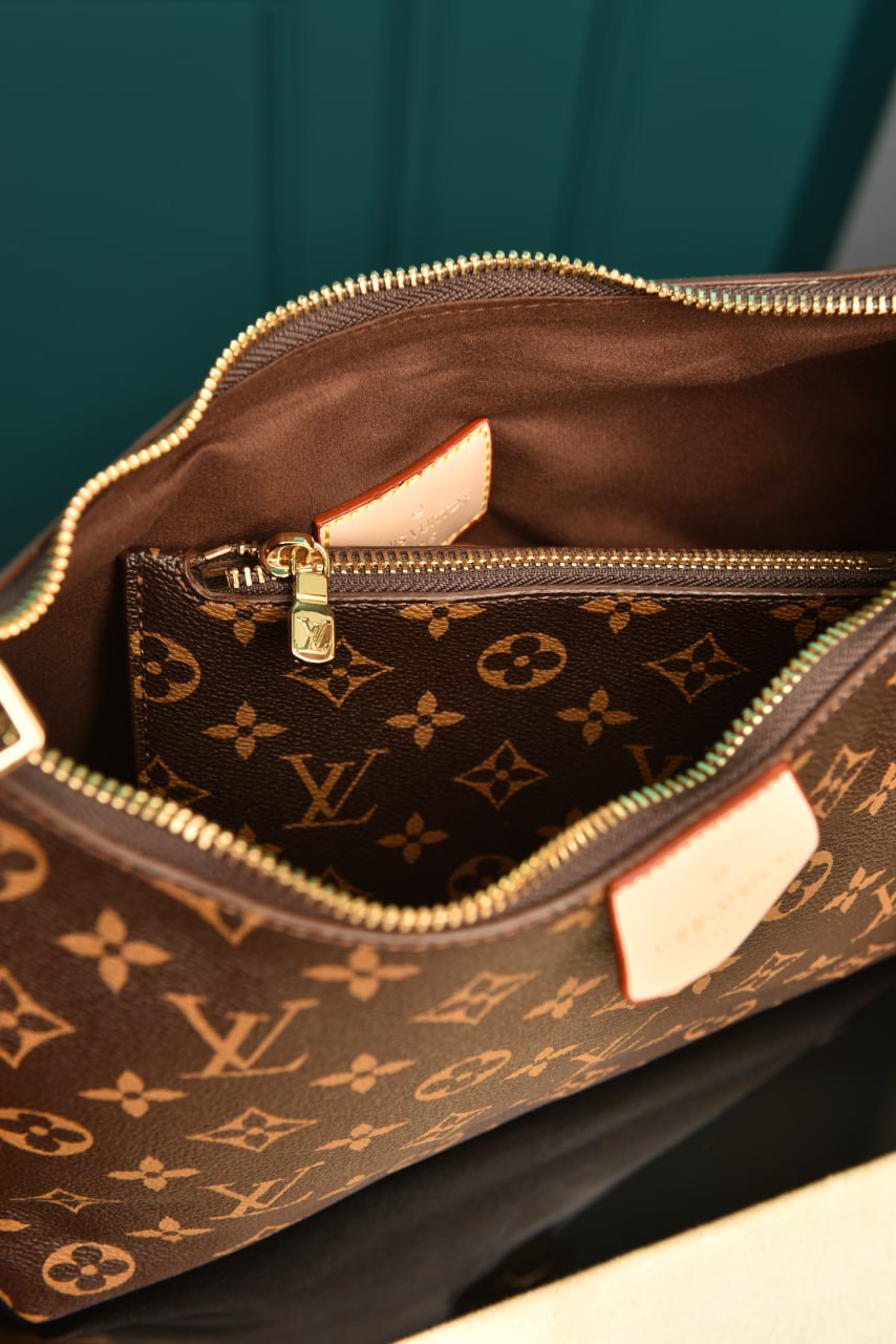2097 - LOUIS VUITTON - Sac Sport Bag in Denim 27 x 22 x 10.5 cm