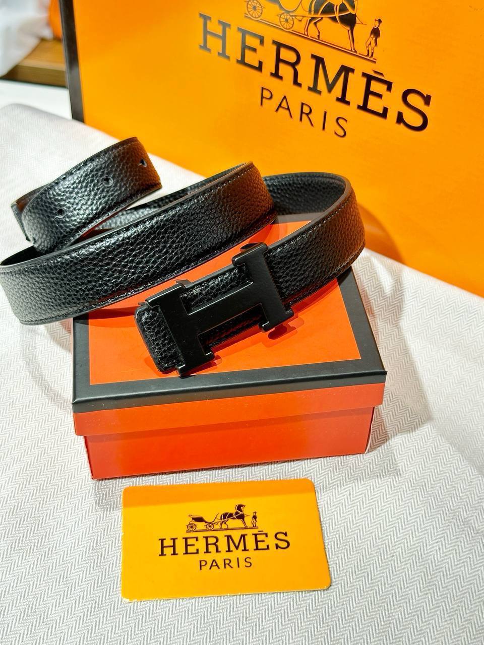 Hermes total black  medium
