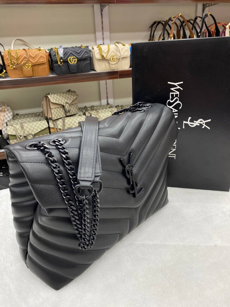 YSL Loulou big total black size 33x26
