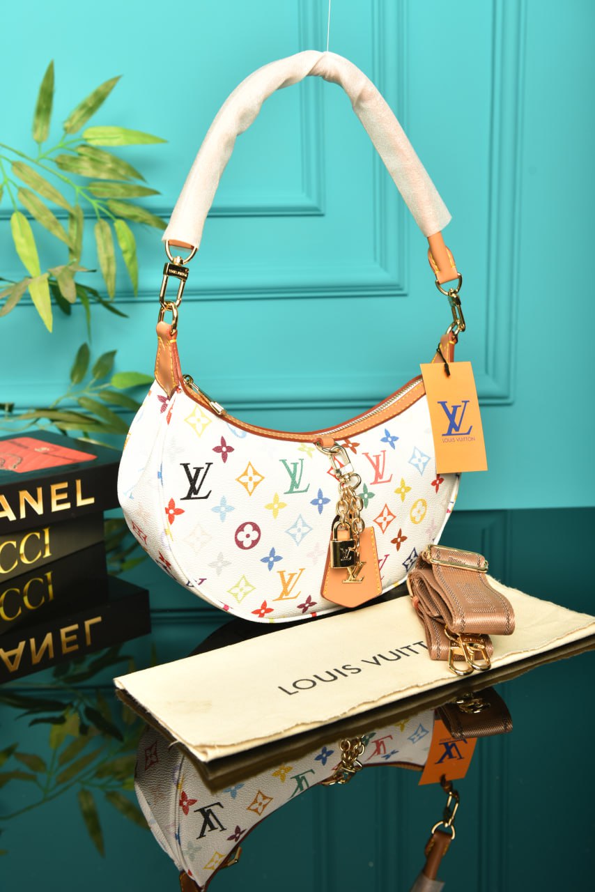 LOUIS VUITTON- LV x TM Looping Bag 28 × 15 × 7 cm