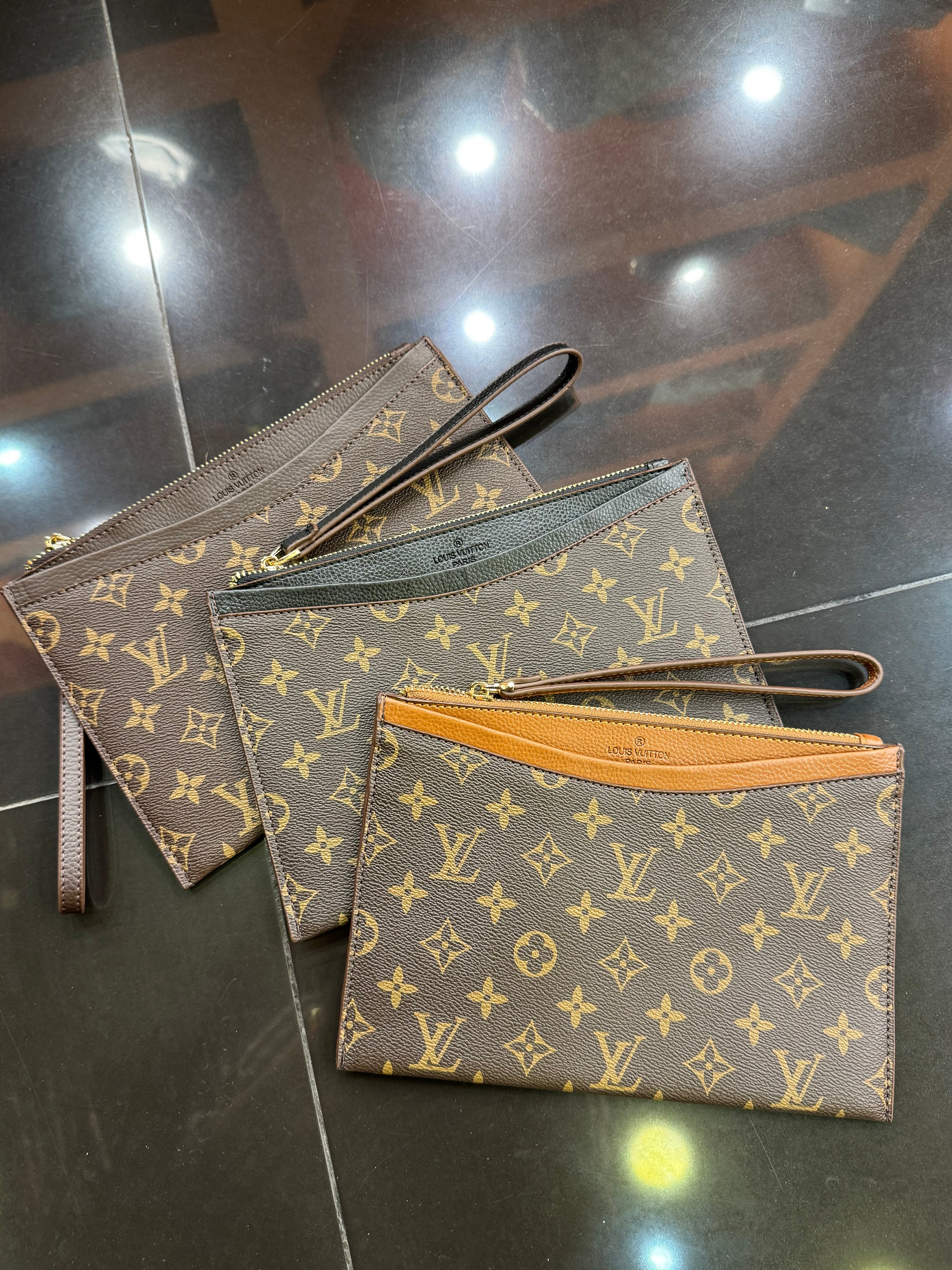 Louis Vuitton φάκελος μαύρο