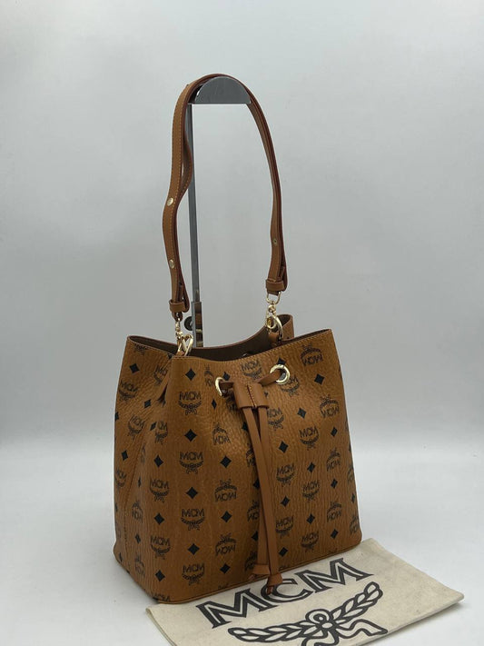 Mcm NeoNeo size :25x27