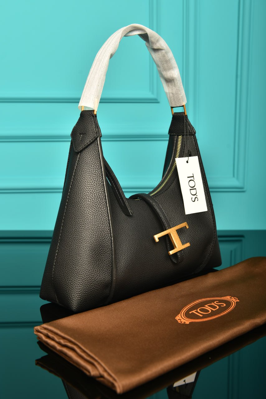 TOD'S - Leather Shoulder Bag 31 × 26 × 9 cm