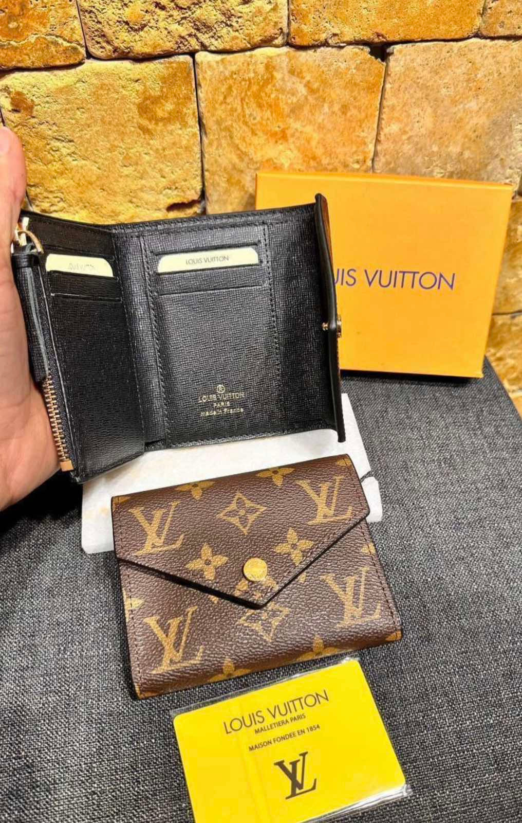 Πορτοφόλι Louis Vuitton monogram