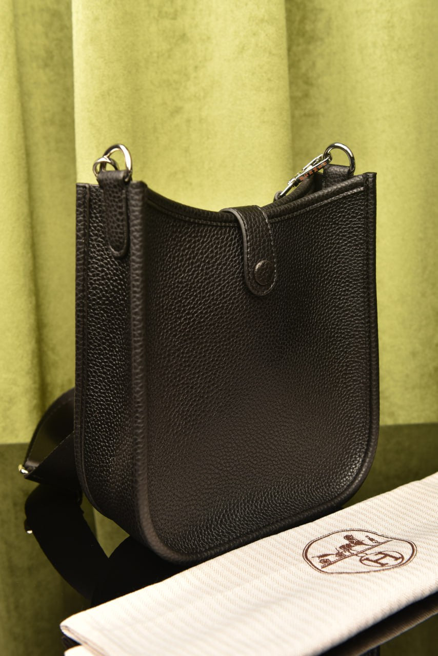 Hermes evelyne crossbody size29x30x8cm