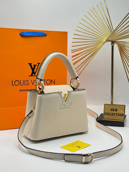 LOUIS VUITTON CAPUCİNES BB BAG SİZE ➡️ 22/15 CM 💫 LUXURY QUALİTY 🤩