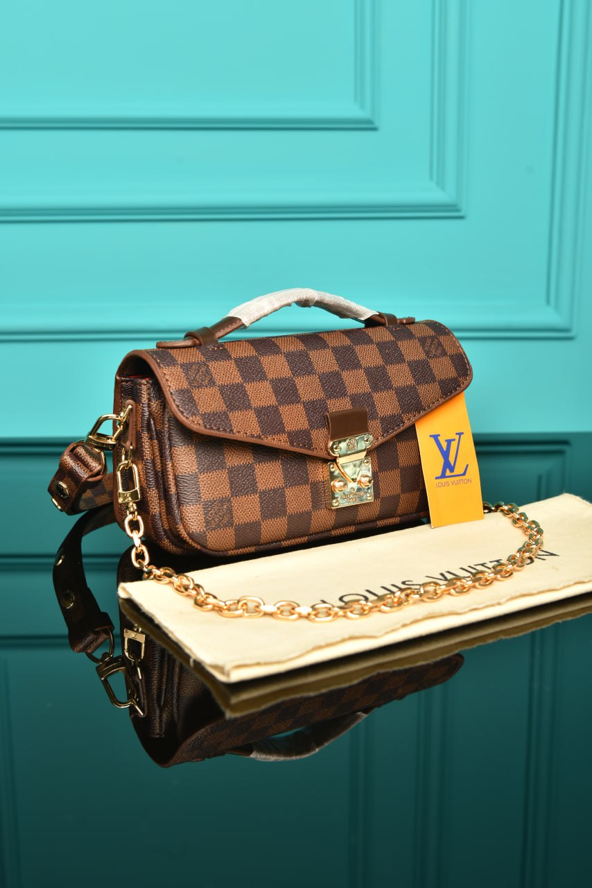 LOUIS VUITTON - Pochette Metis East: 21.5 x 13.5 x 6 cm