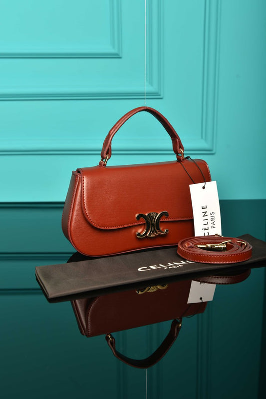 CELINE - Lola in Shiny Calfskin 20 × 11.5 × 5 cm