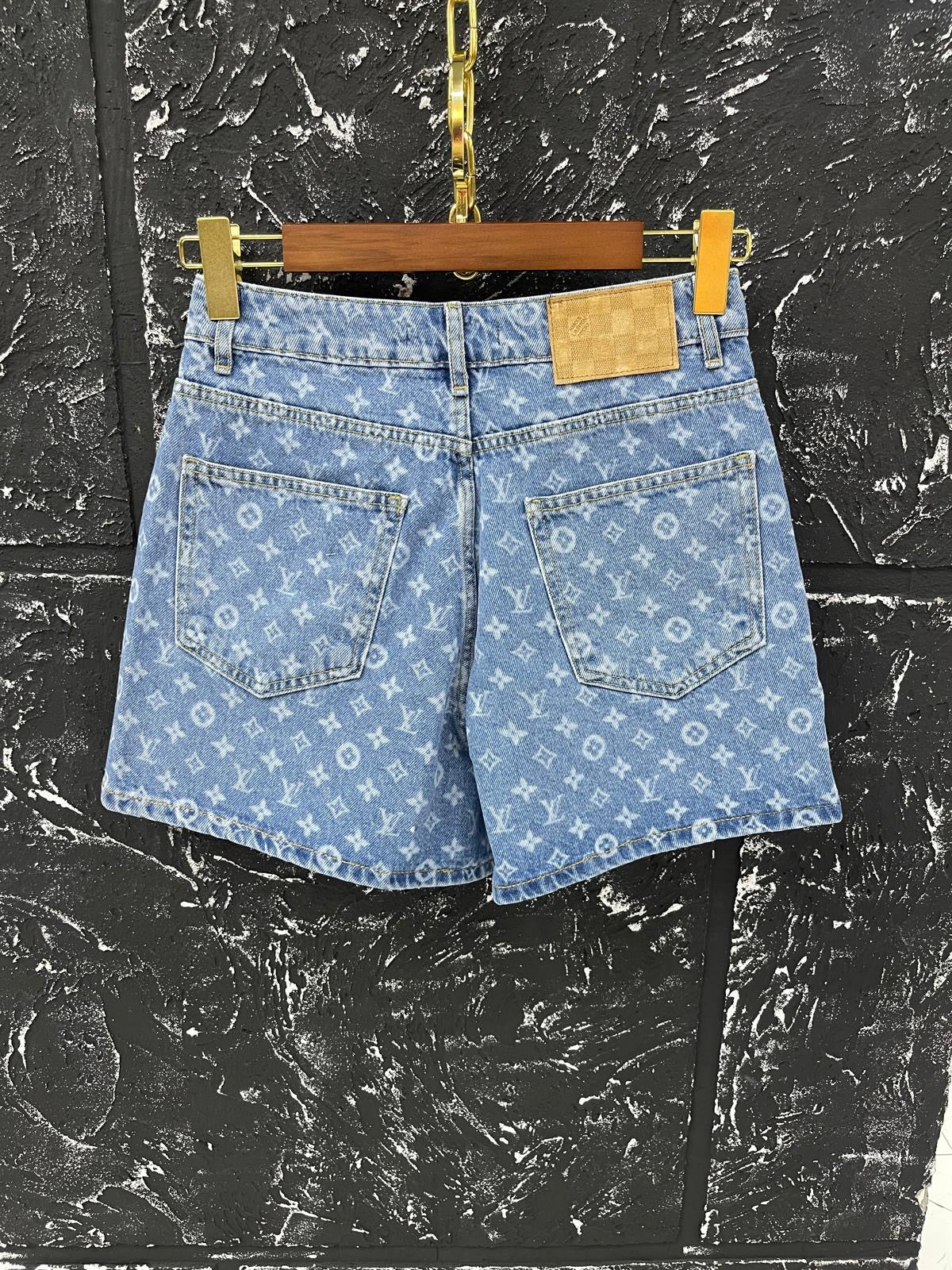 Louis Vuitton sorts