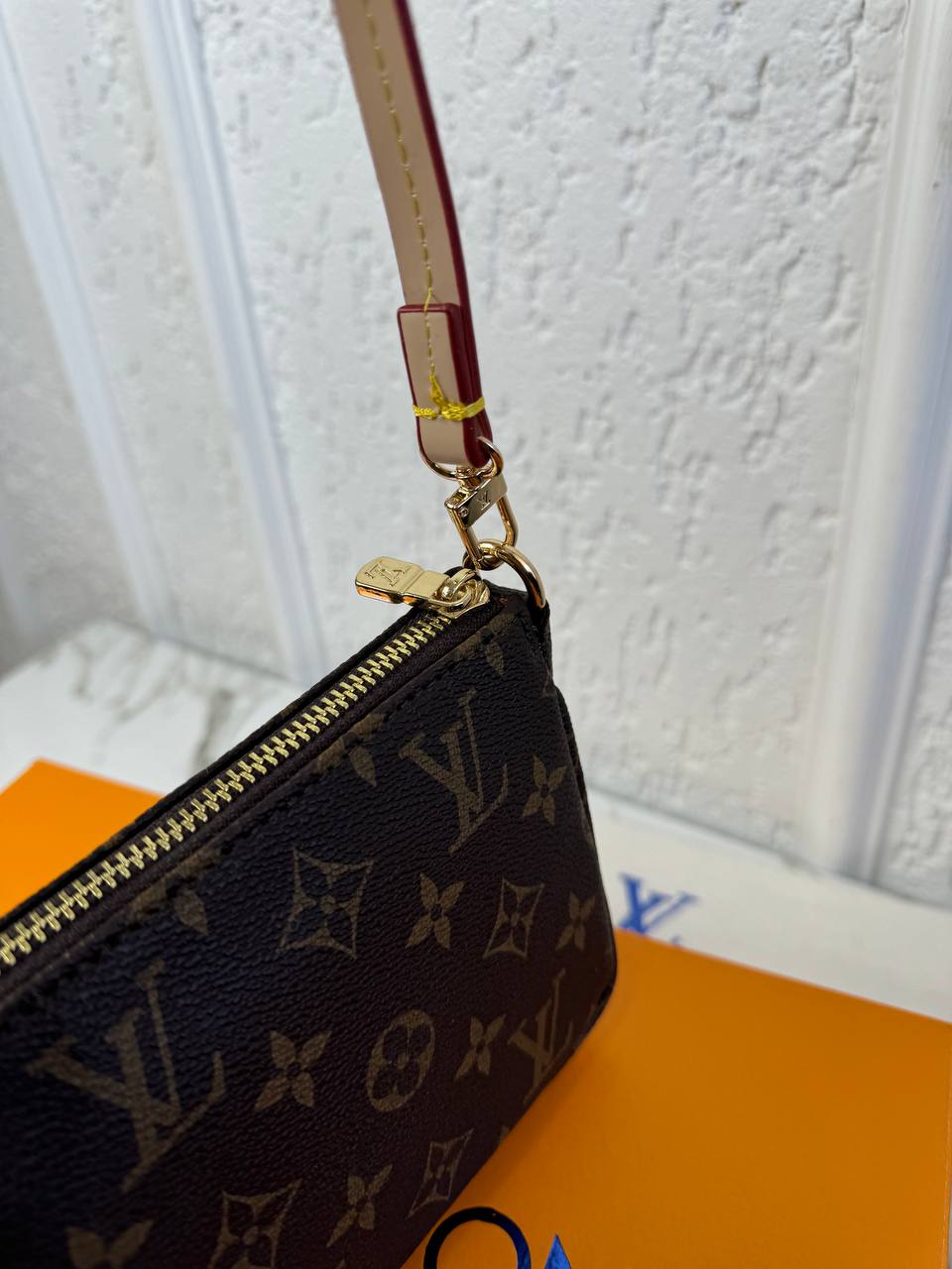 Louis vuitton - pochette Acsore monogram