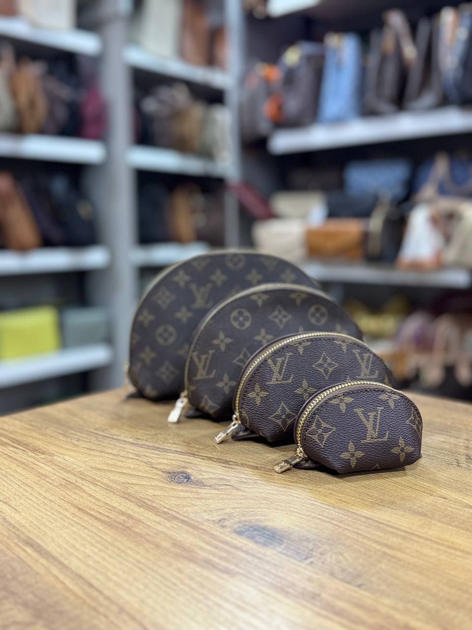 Louis vuitton   Makeup Four-piece set
