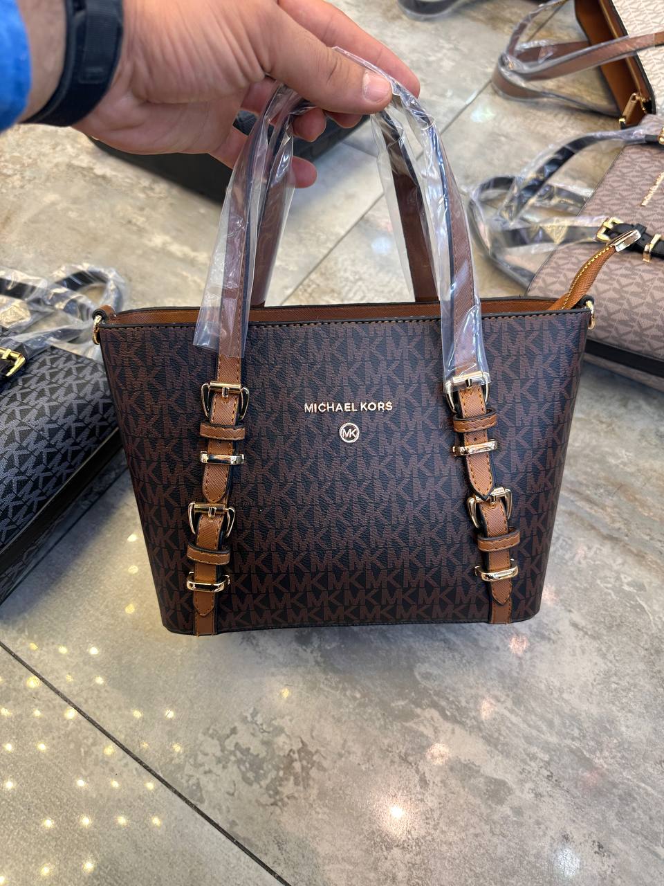 Michael kors καφέ