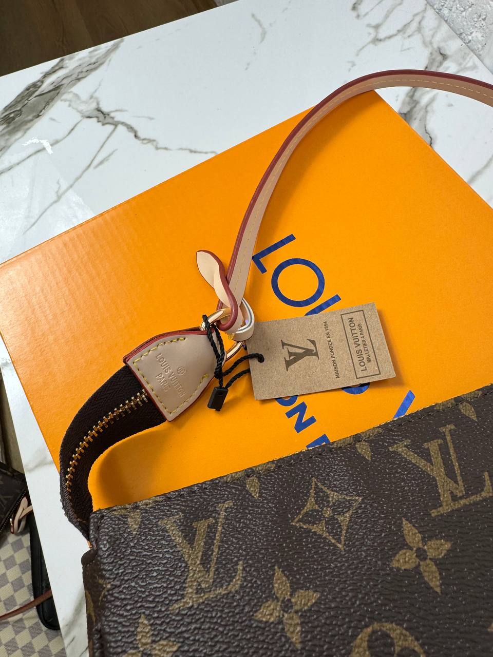 Louis vuitton - pochette Acsore monogram