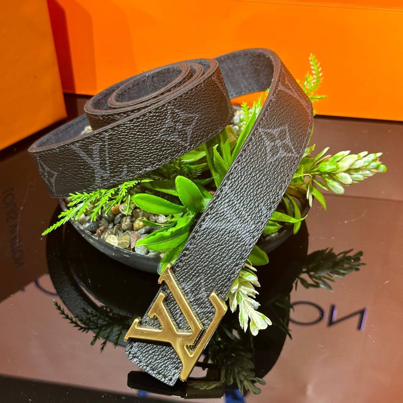 Louis Vuitton ζώνη monogram  κλασική μαυρο- γκρι- Ασήμι