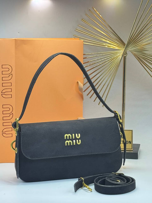 MIU MIU SHOLDER BAG  SIZE ➡️15/28✨