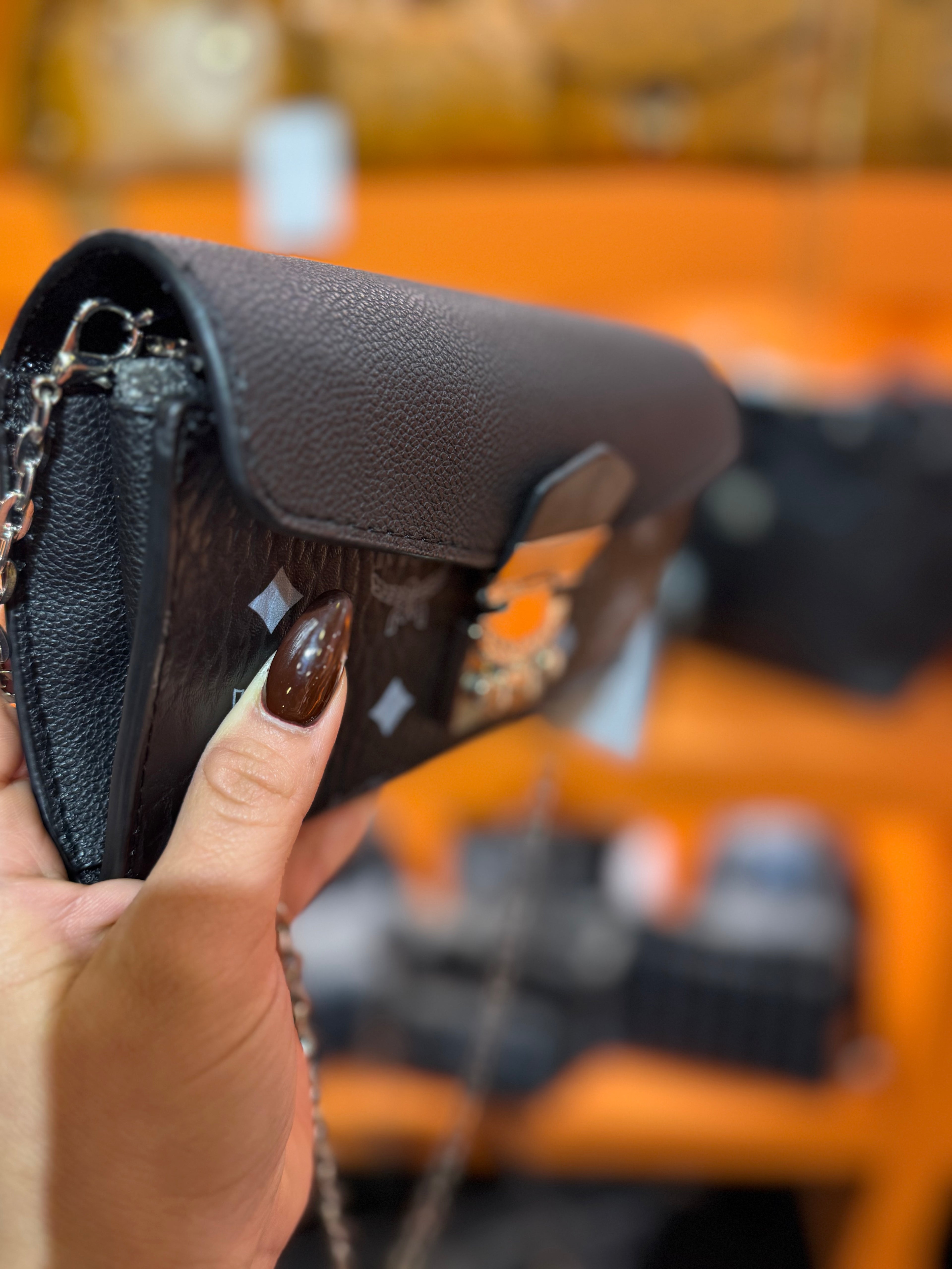 Mcm  μαύρο size20x12