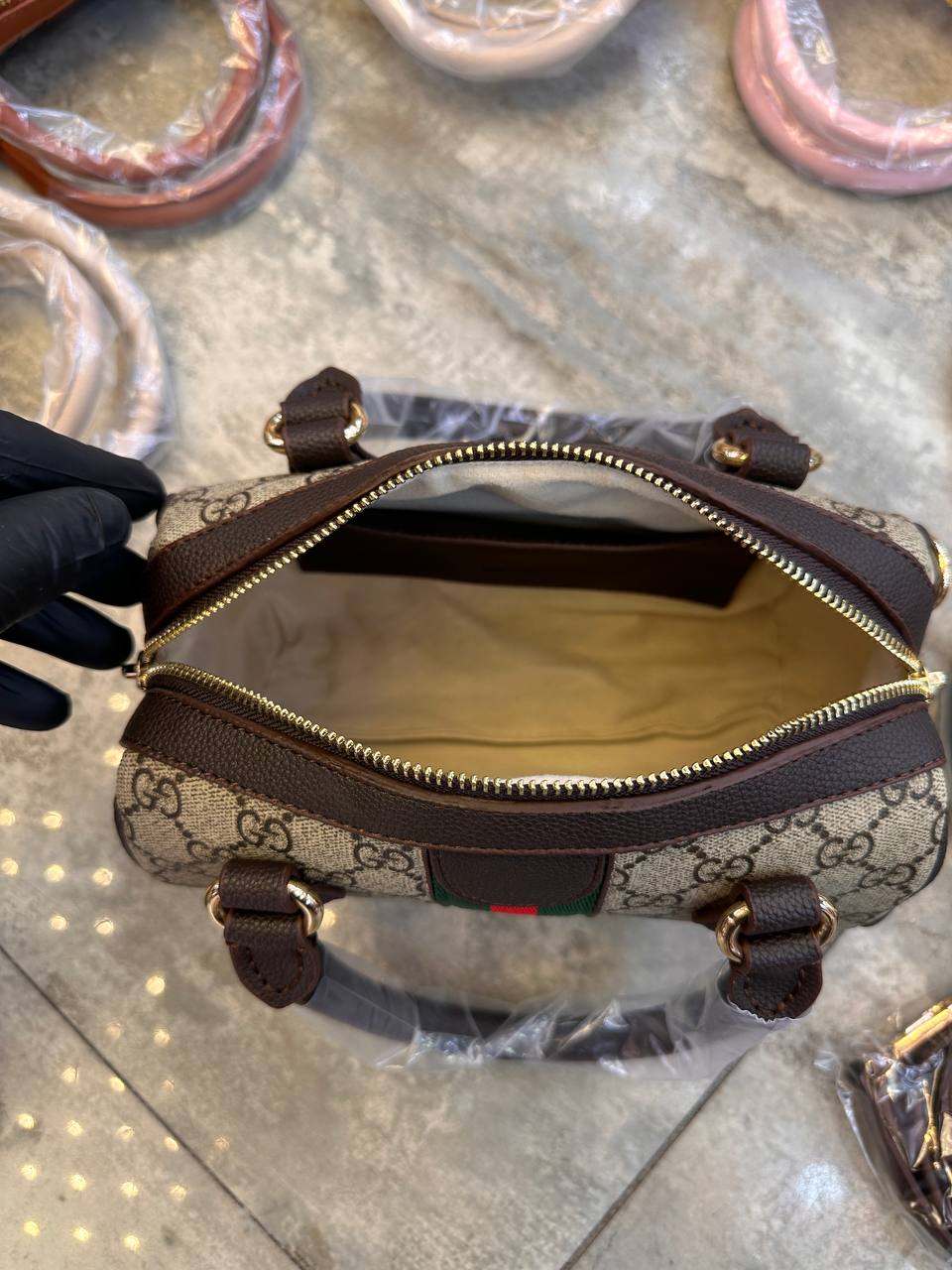 Gucci καφέ speedy