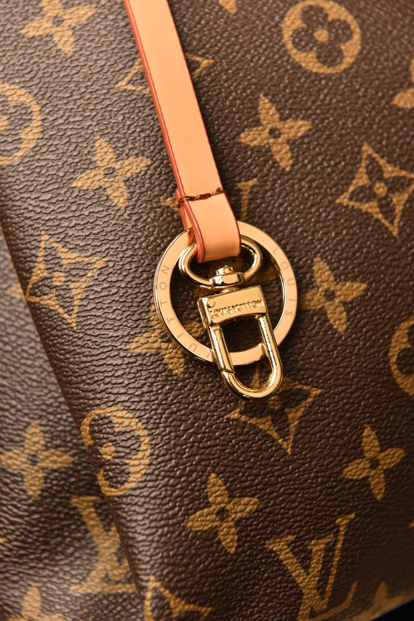Louis Vuitton monogram Arsty size:41x32x22