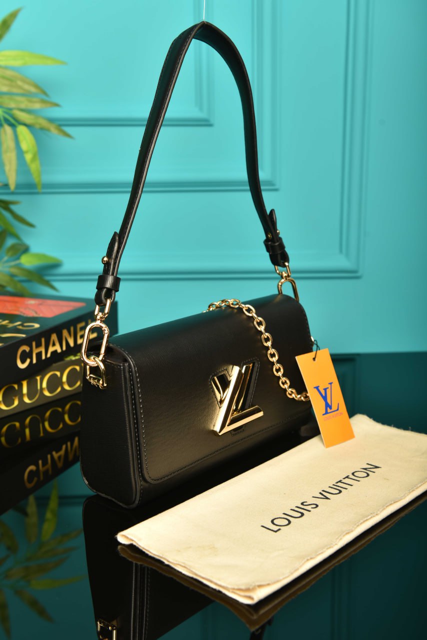LOUIS VUITTON - Twist West Bag 23.5 × 12 × 7 cm