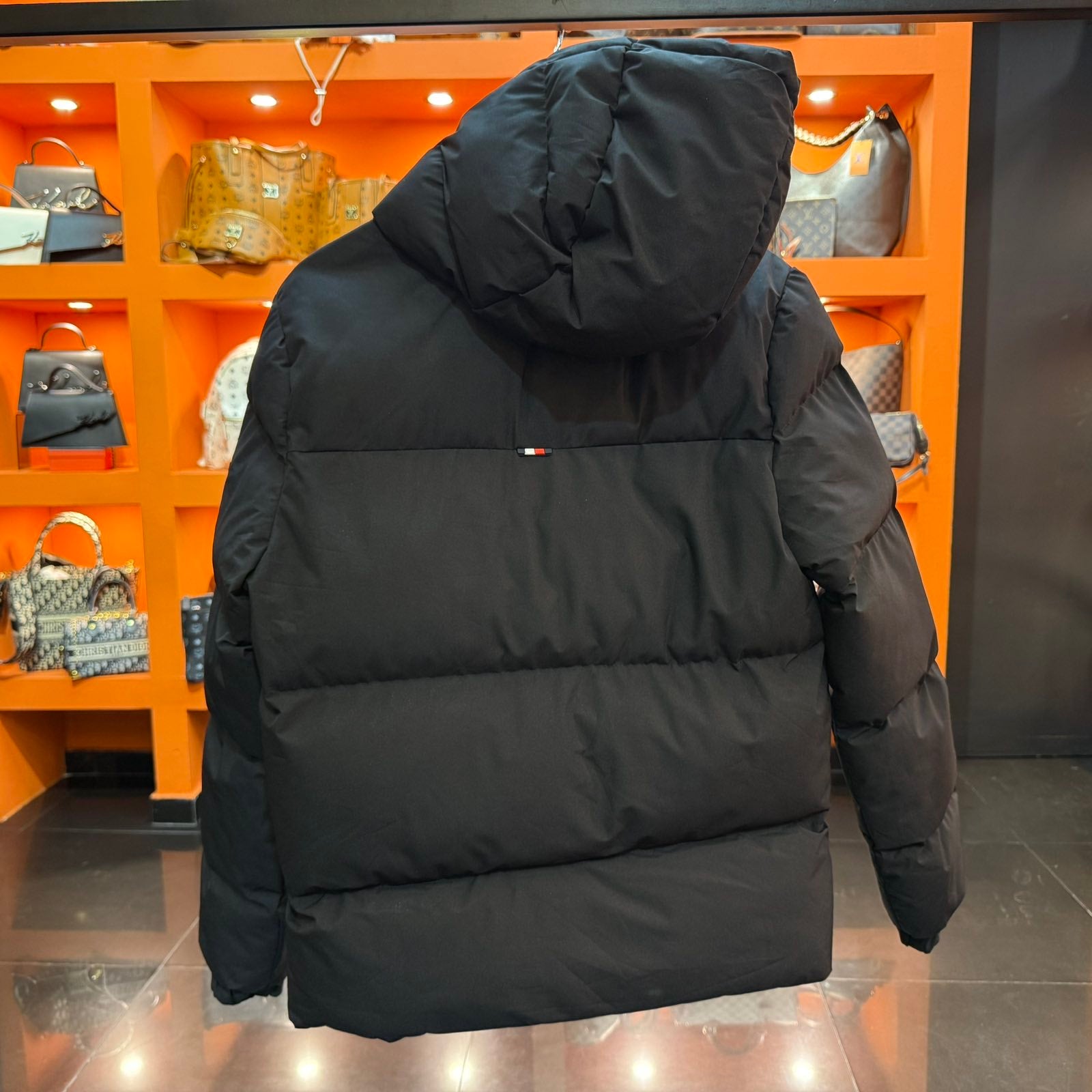 Tommy Hilfiger black