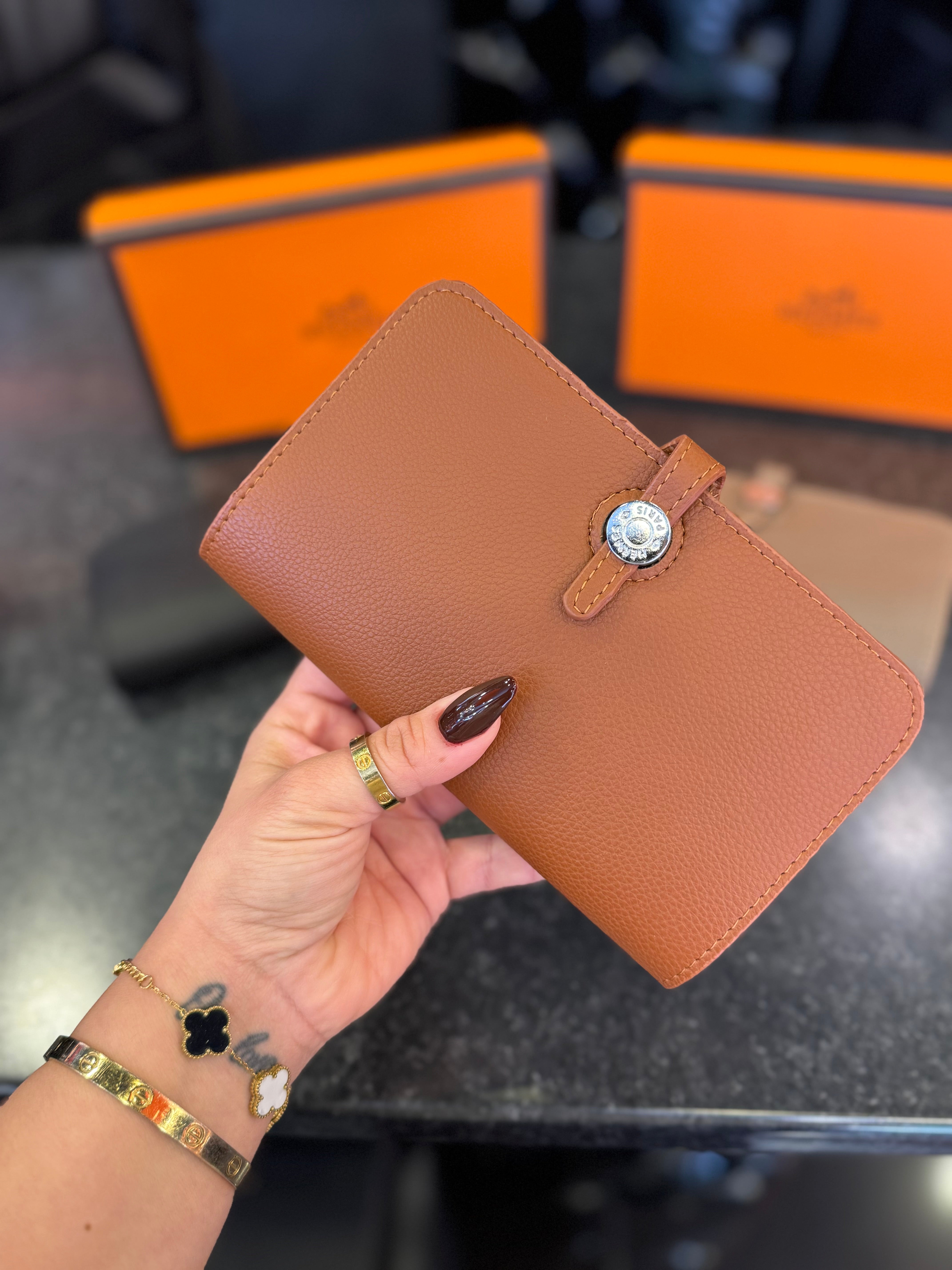 Hermes πορτοφόλι καφέ