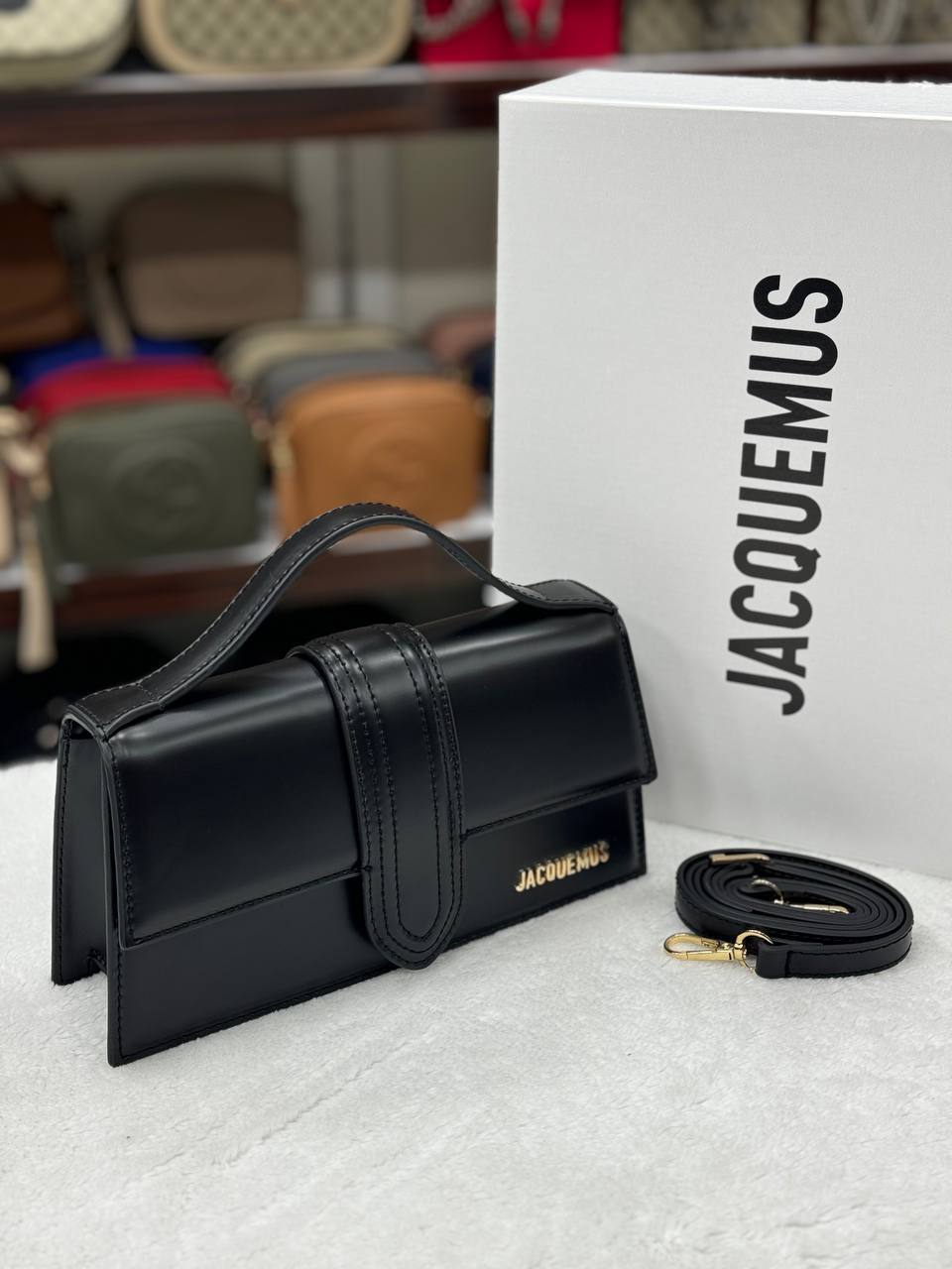 Jacquemus black 01
