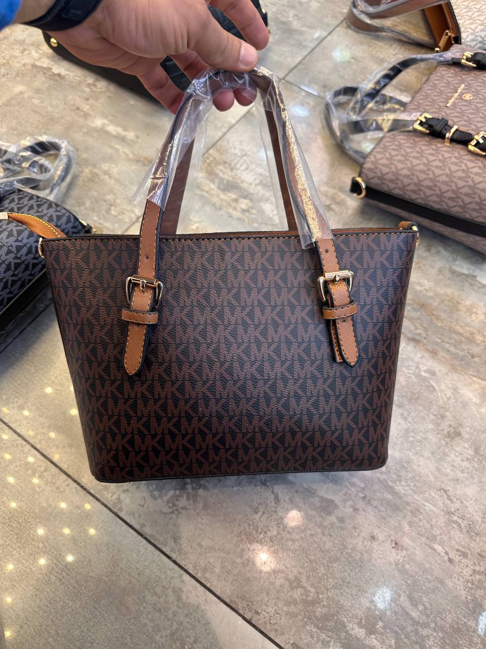 Michael kors καφέ