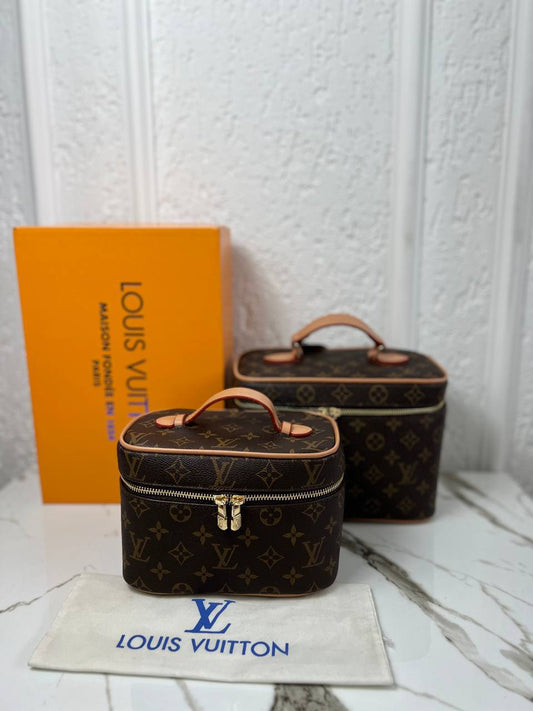 Louis vuitton -Makigiaz monogram