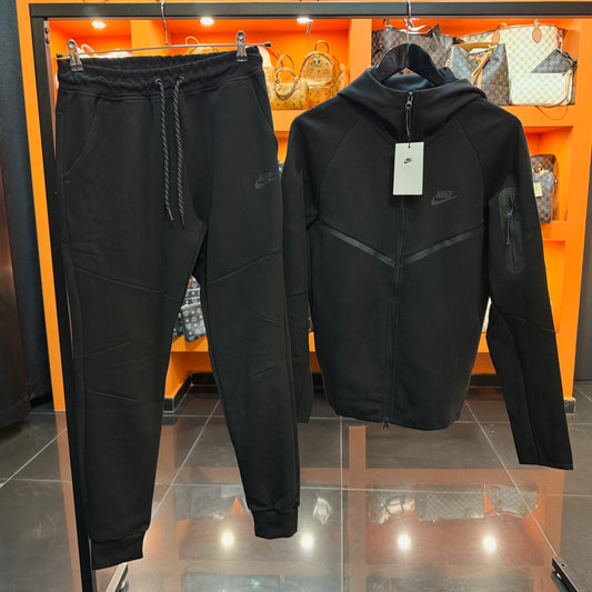 Nike tech fleece total black set