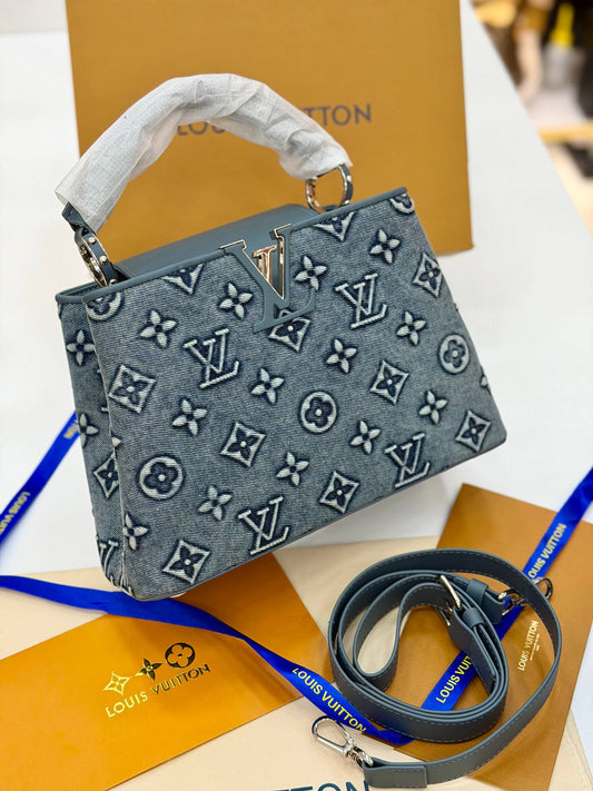 ✨ LOUIS VUITTON ✨  Capucines Denim  💯   27x17 cm