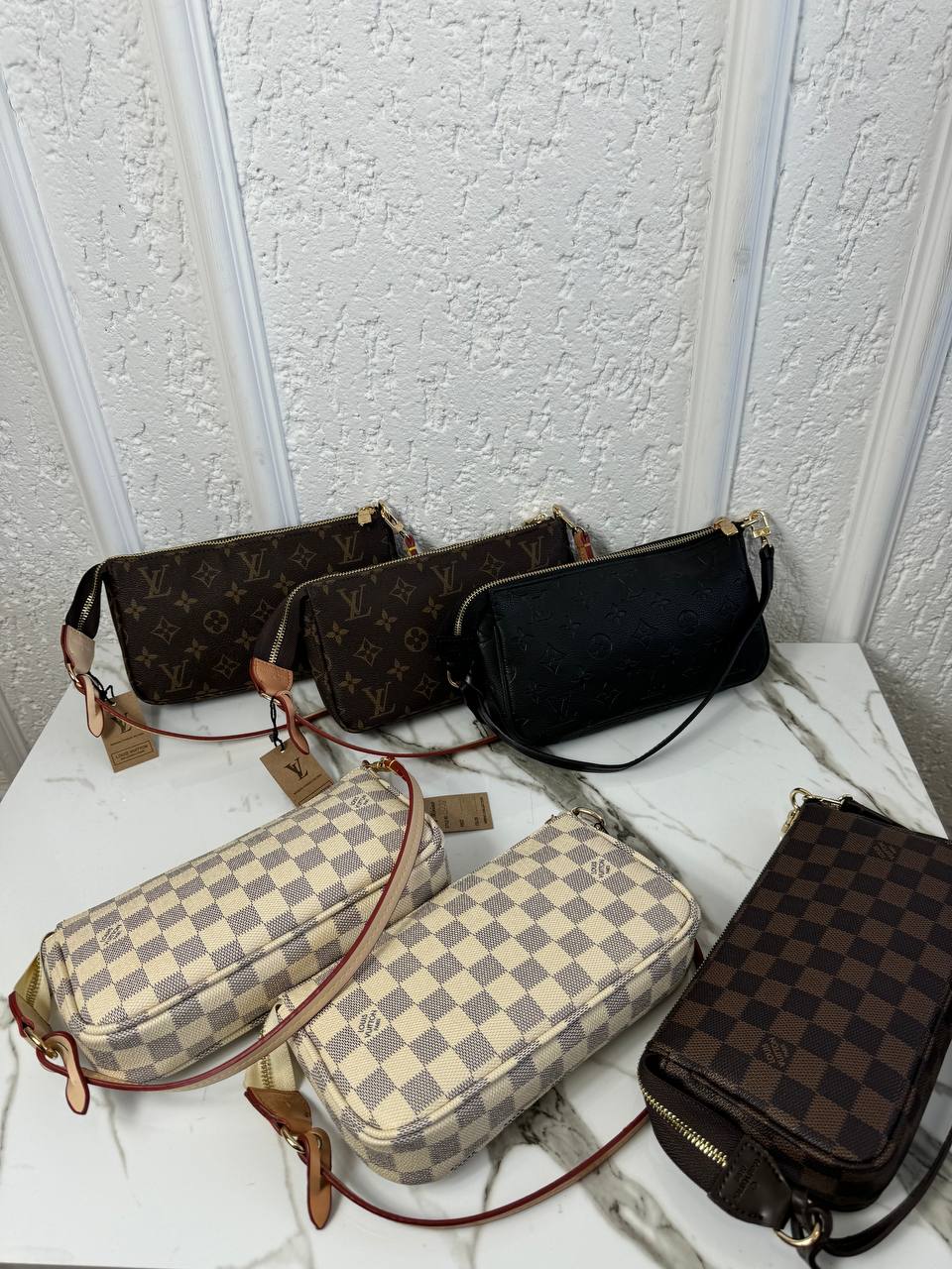 Louis vuitton - pochette Acsore Dam white