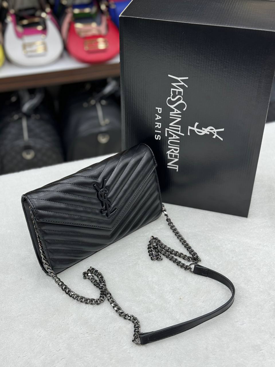YSL μαύρη Quited Shoulder