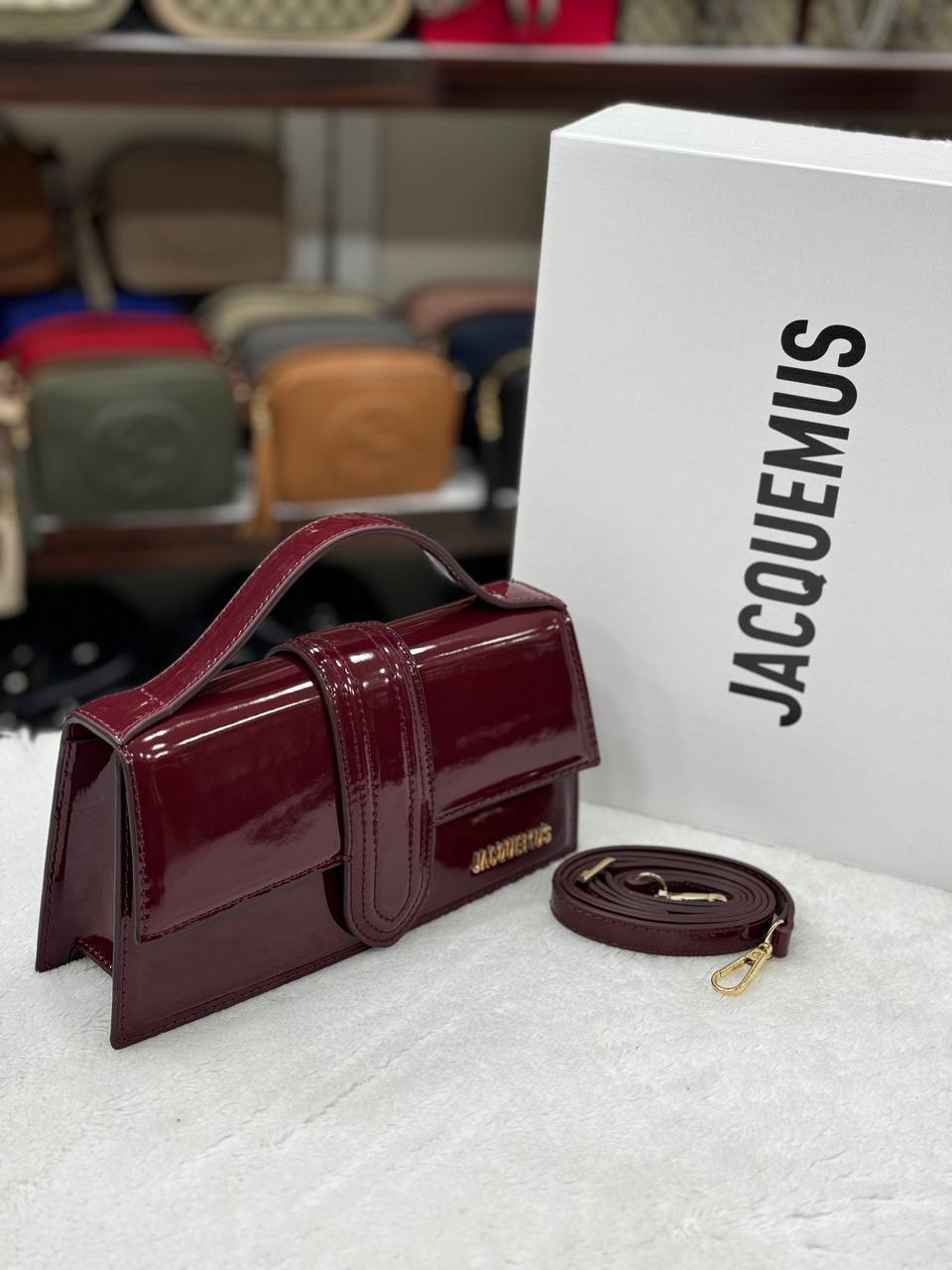 Jacquemus μπορντό γυαλιστερό size 21x 15