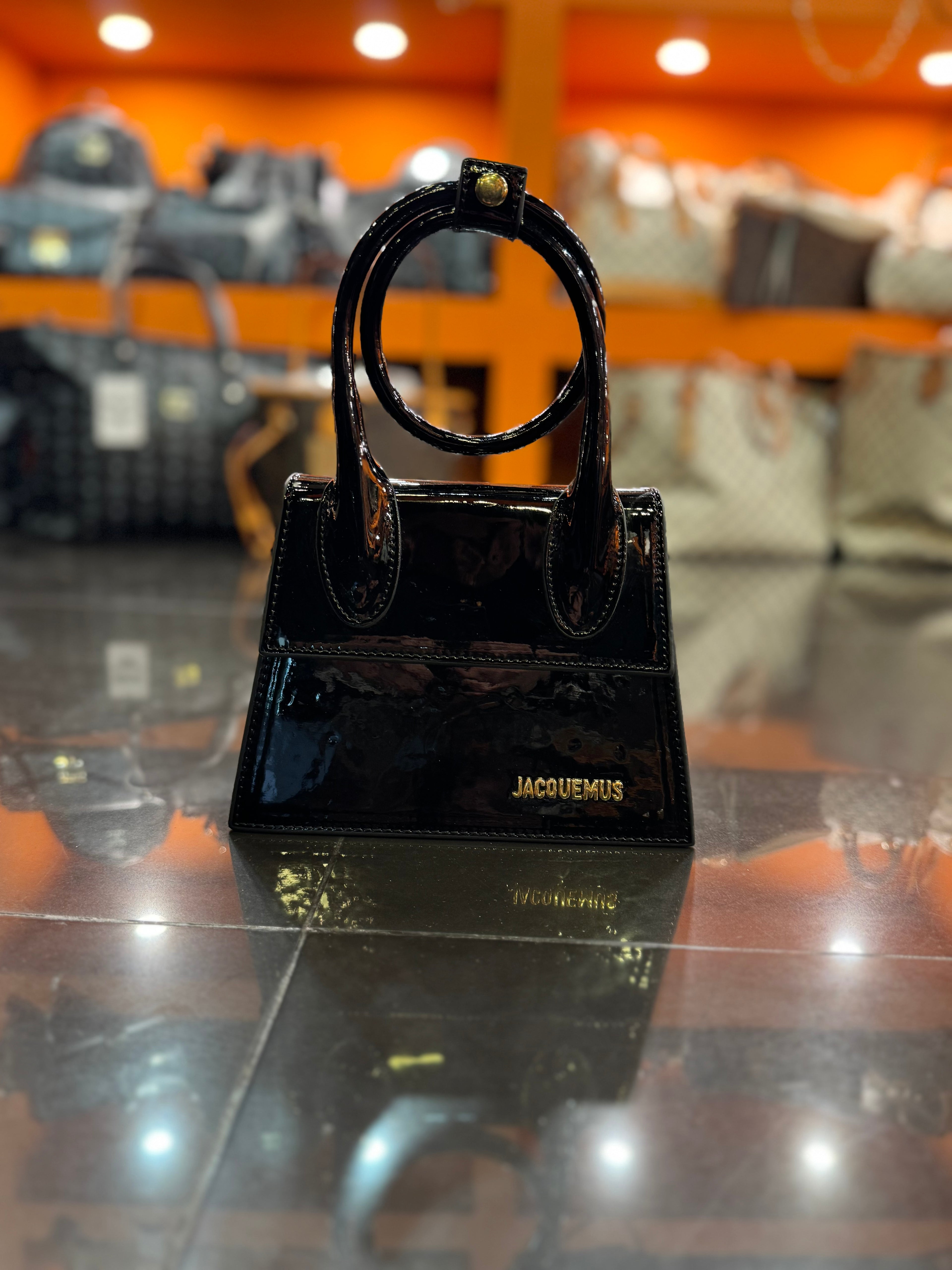 Jacquemus black vinyl size15x19