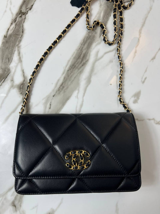Chanel  Woc model   Leather Deri   Size 19 x 12
