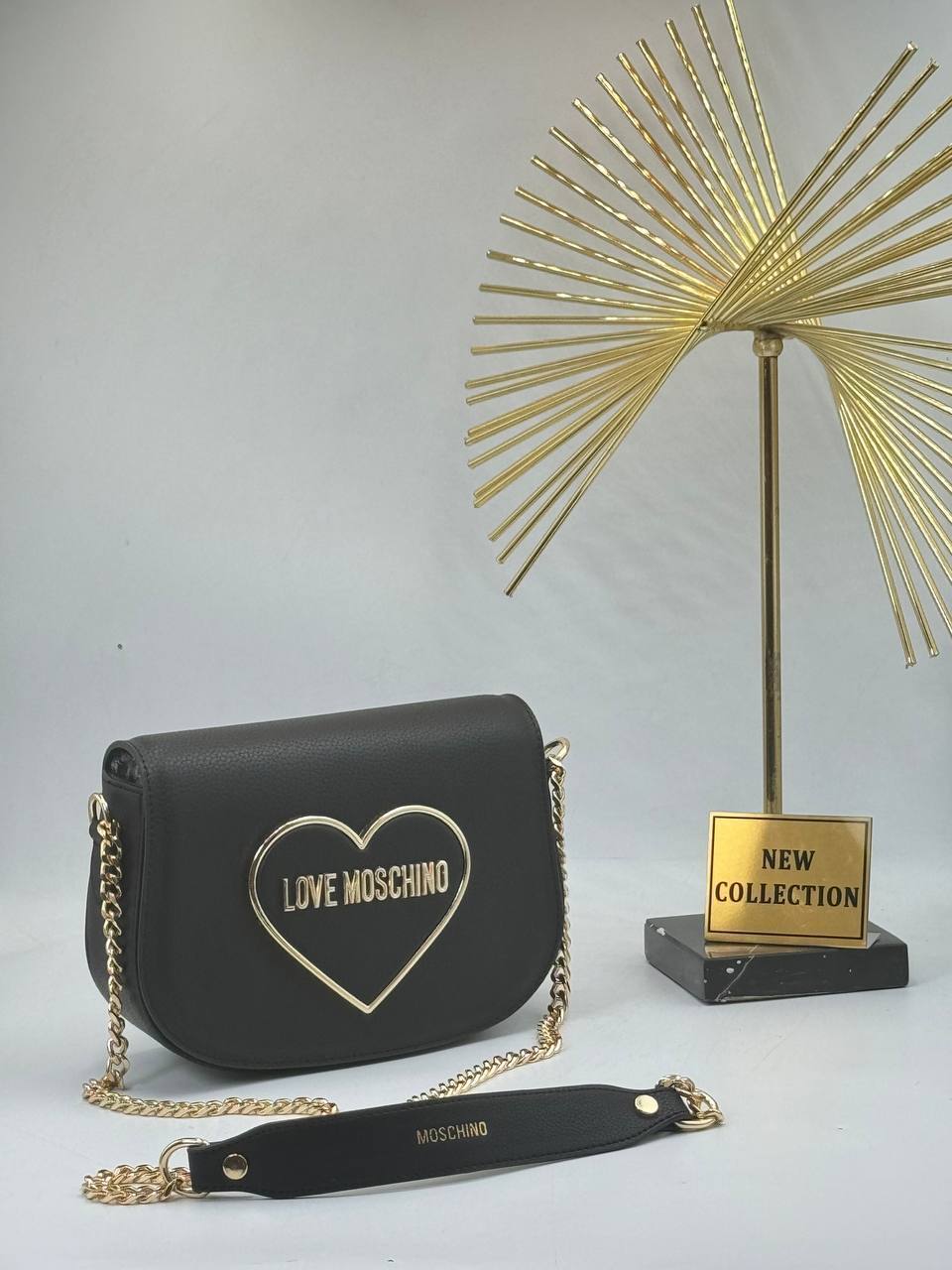 Moschino bag love