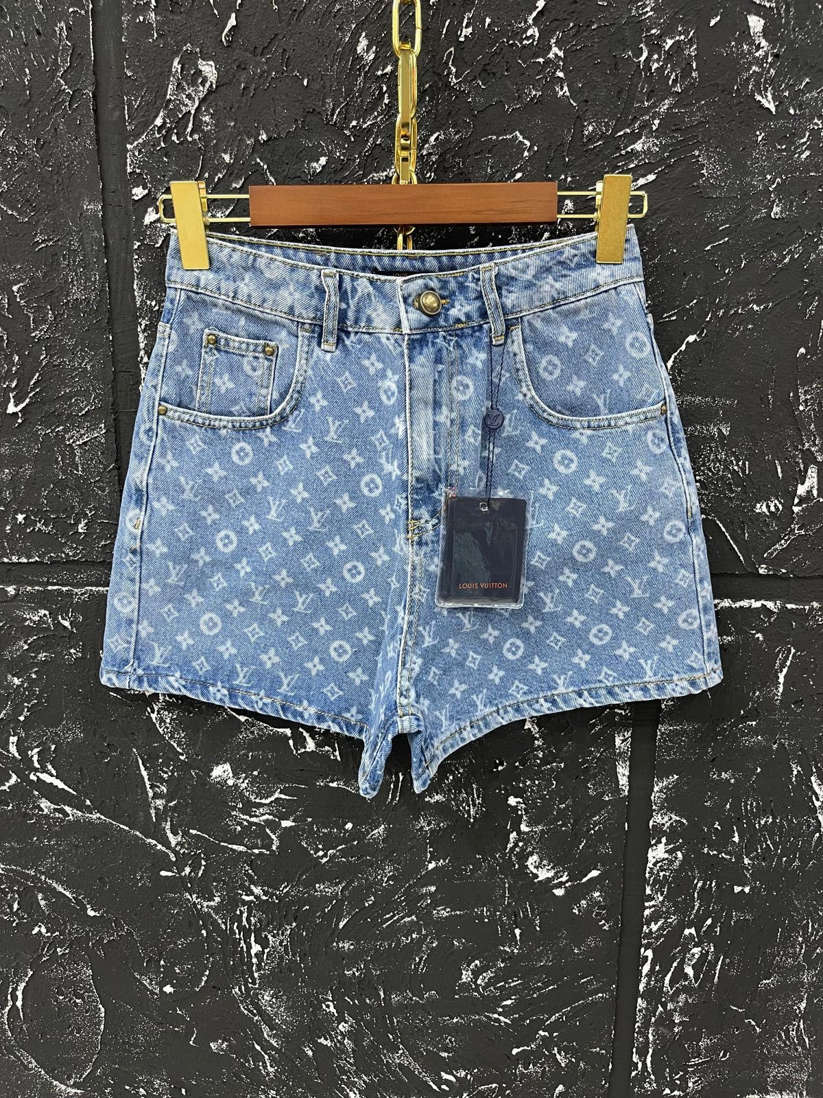 Louis Vuitton sorts