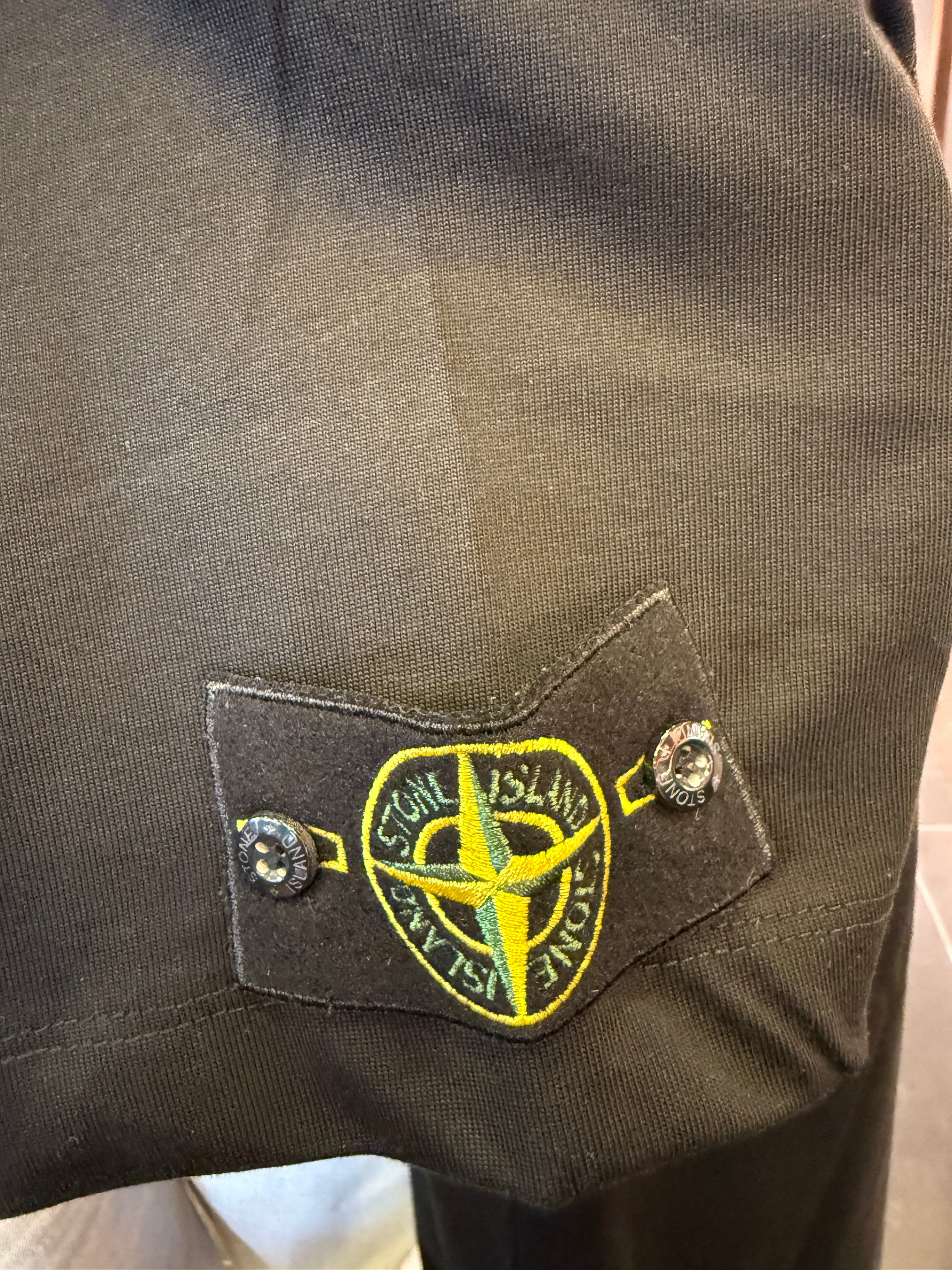 T-shirt  stone island black