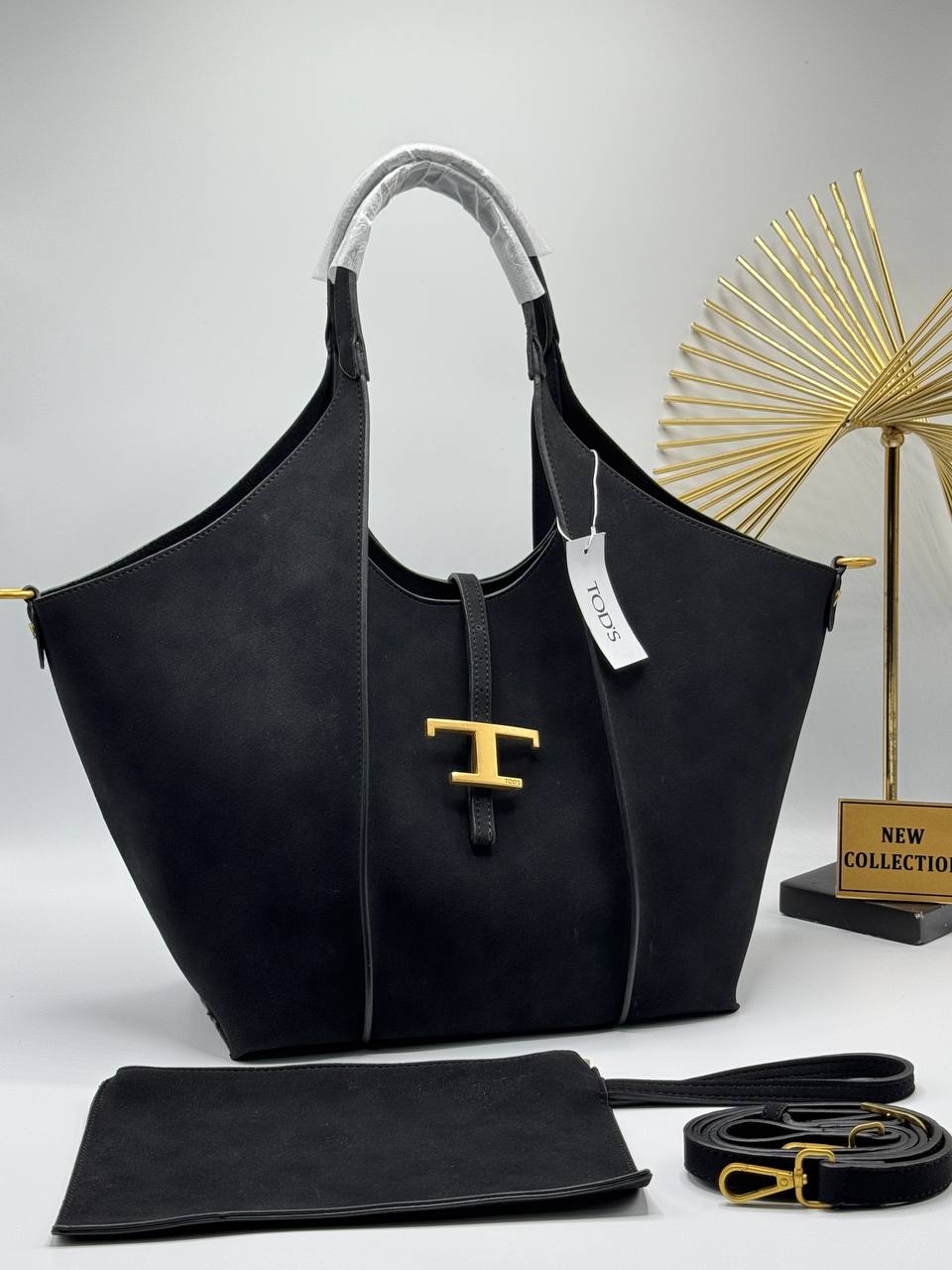 TOD’S - 
T Timeless Shopping Bag in Suede Medium 
Size 50 x 25